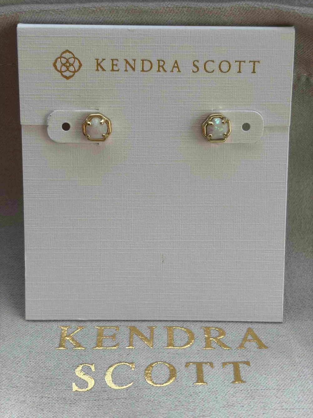 Kendra Scott white earrings